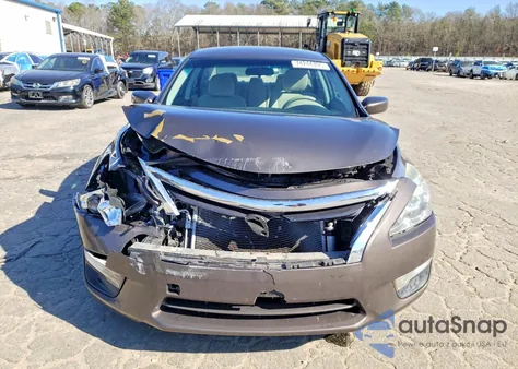 2015 Nissan Altima 2.5 z USA, uszkodzony, nr VIN 1N4AL3AP5FC258374